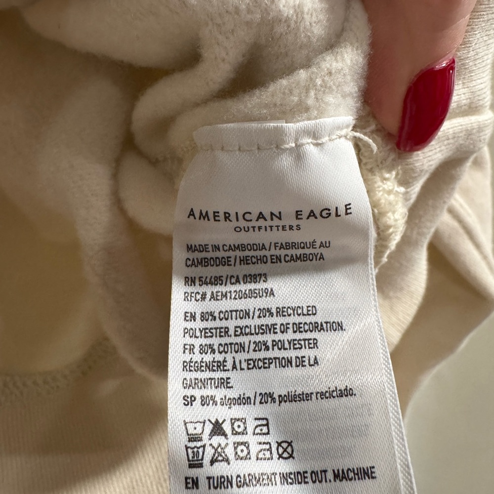 American Eagle Womens Cream Logo Graphic Crewneck Sweatshirt Size Small Pullover - Picture 3 of 4